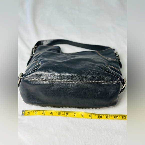 Michael Kors Black Leather Shoulder Bag - Picture 5 of 11